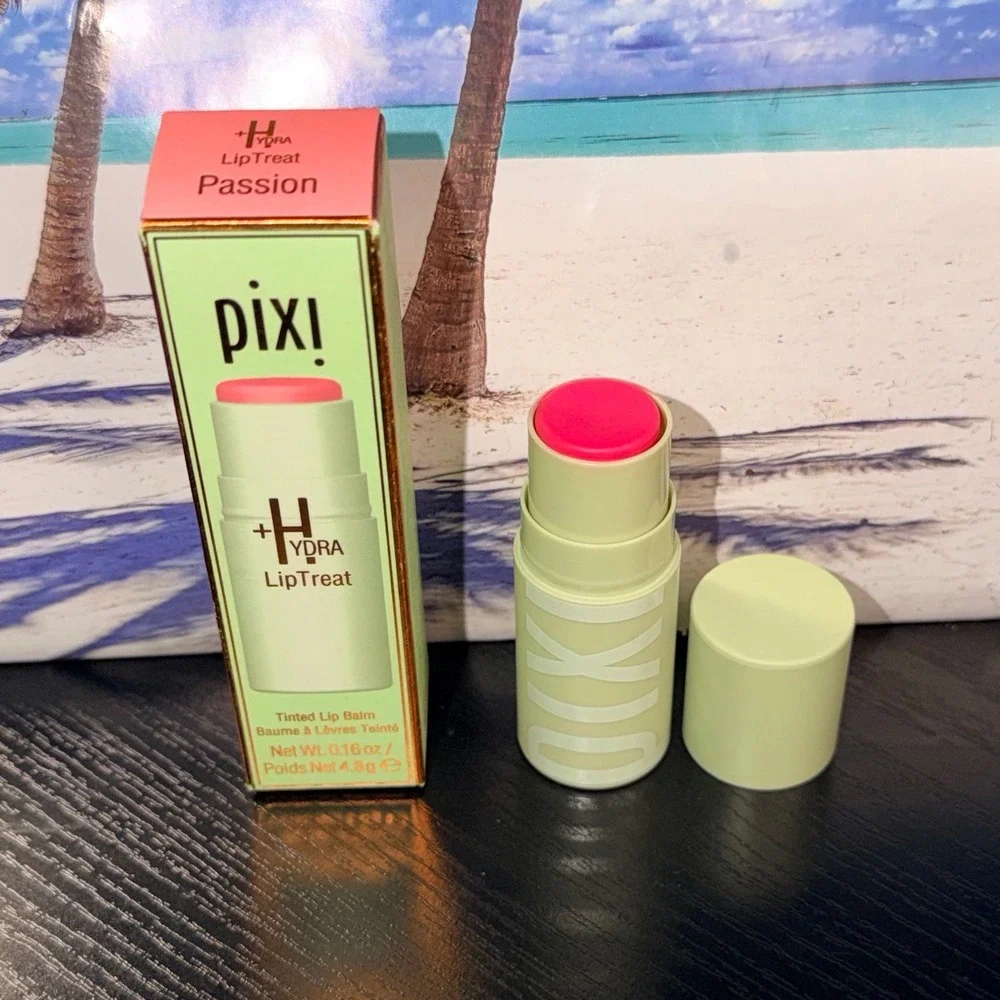 Pixi hydra liptreat